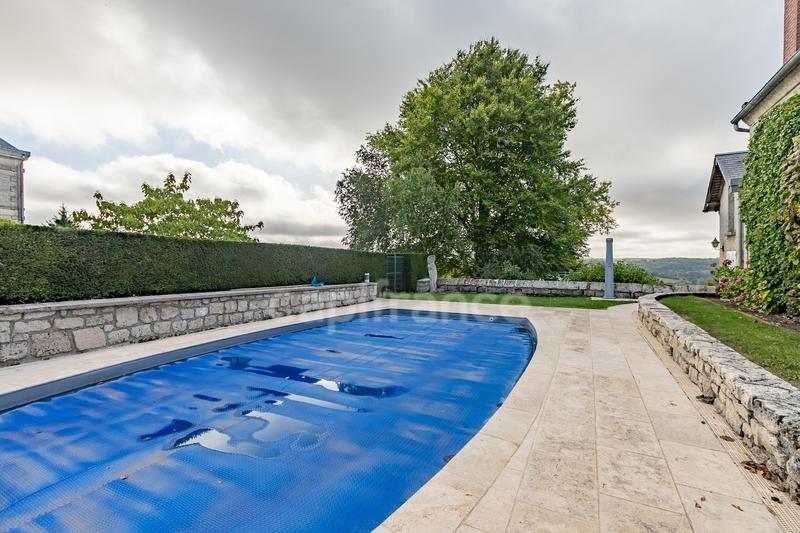 Maison de maîtres - 420 m² - 11 pièces