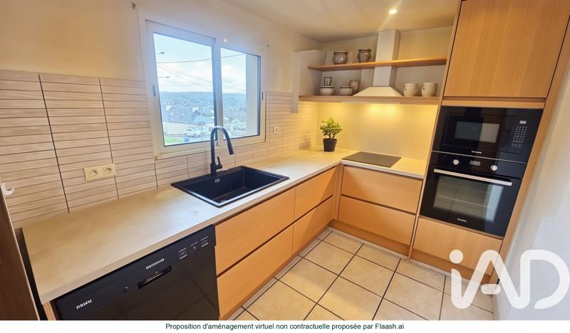 Maison - 90 m² - 5 pièces