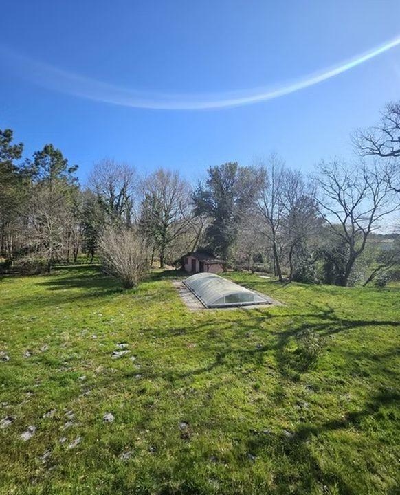 Propriété - 131 m² - 4 pièces