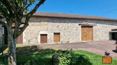 Maison - 121 m² - 8 pièces