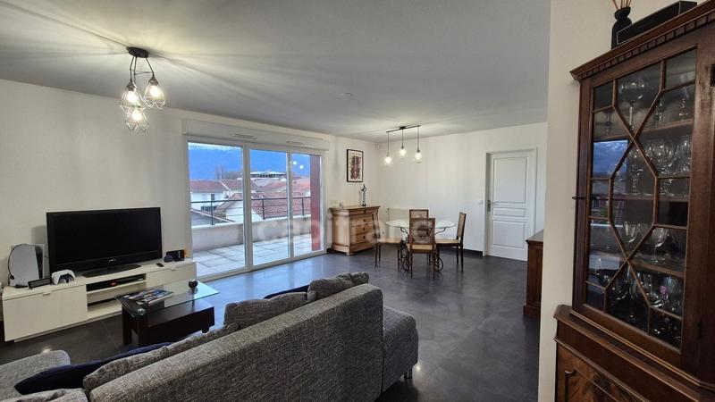 Appartement - 105 m² - 5 pièces