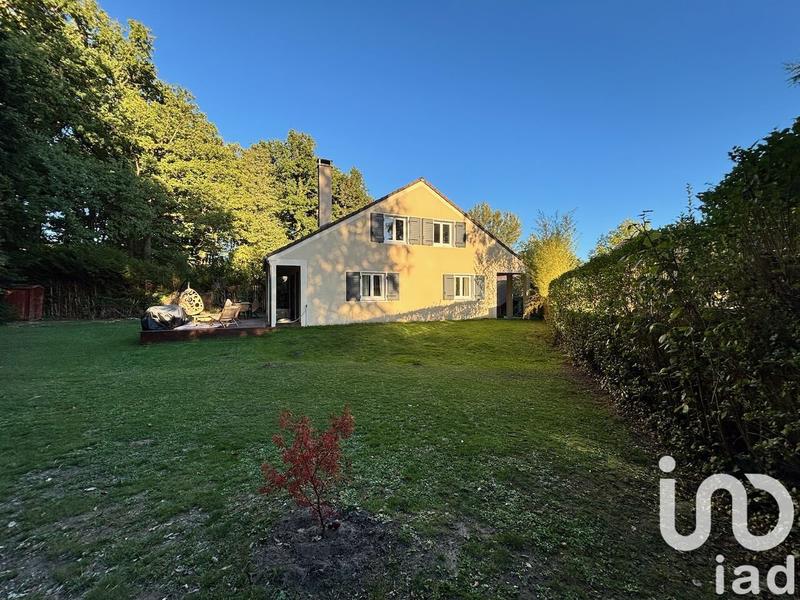 Maison - 168 m² - 8 pièces