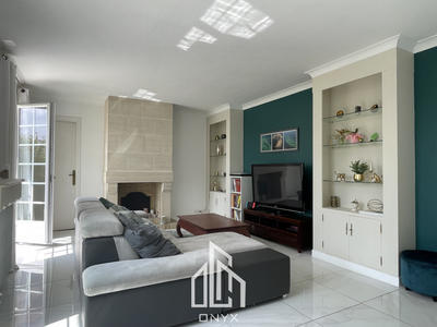 Maison - 160 m² - 7 pièces