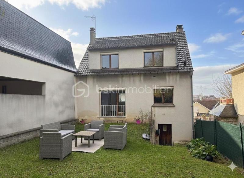 Maison - 100 m² - 5 pièces