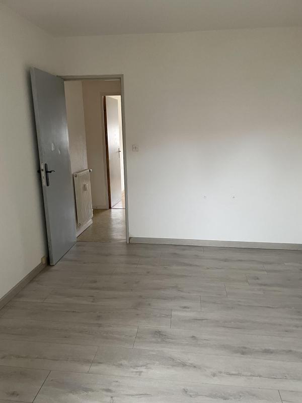 Appartement ancien - 74 m² - 3 pièces