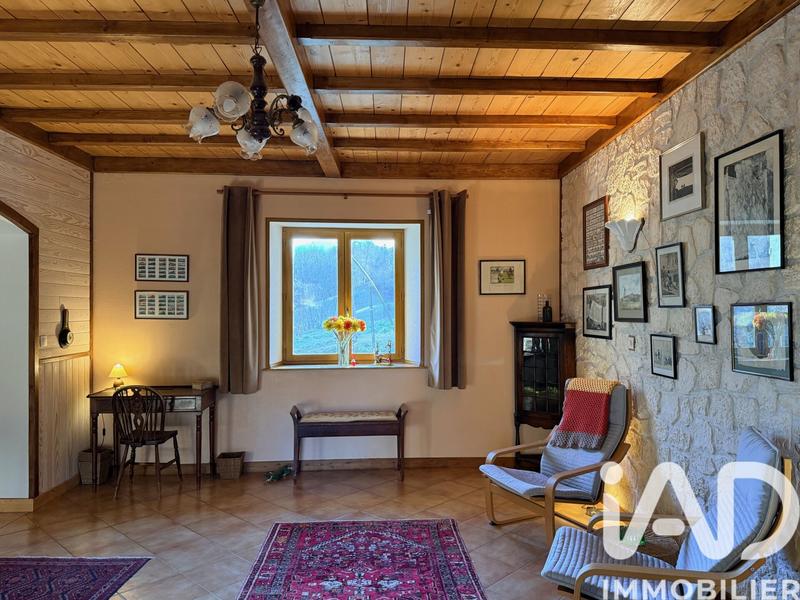 Maison - 128 m² - 4 pièces