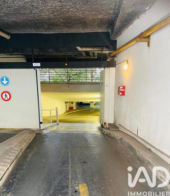 Parking - 11 m²