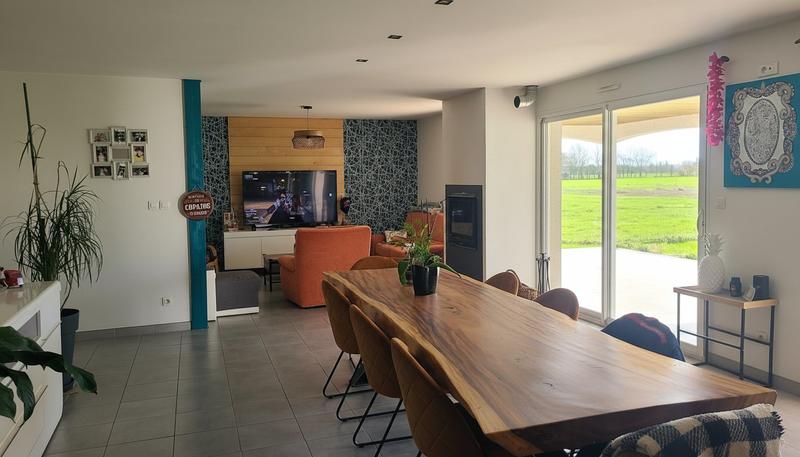 Maison - 150 m² - 4 pièces