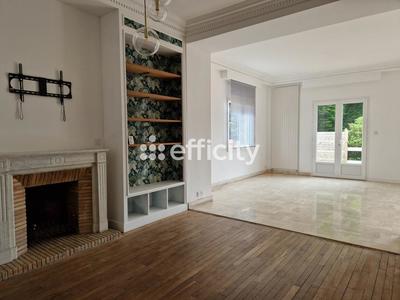 Maison - 197 m² - 9 pièces