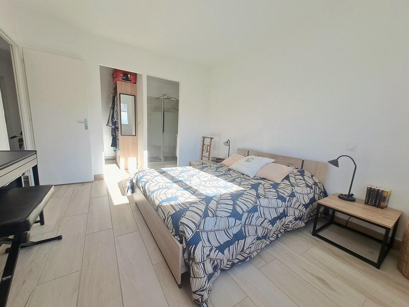 Villa - 90 m² - 4 pièces