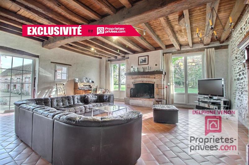 Propriété - 302 m² - 8 pièces