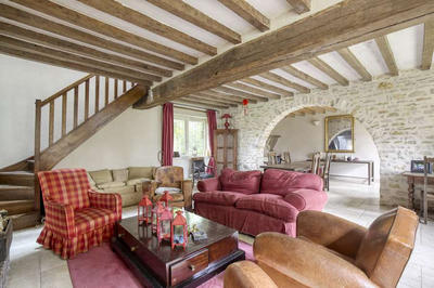 Maison - 280 m² - 11 pièces