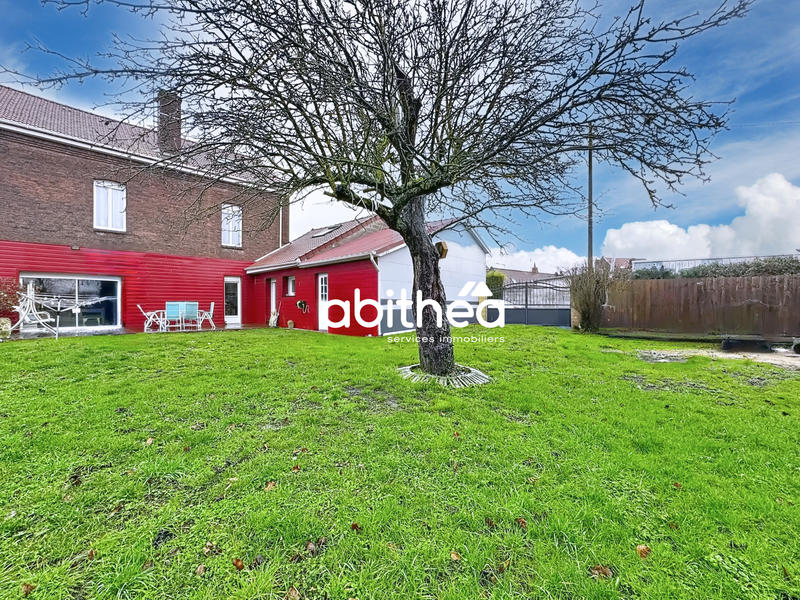 Maison - 198 m² - 8 pièces