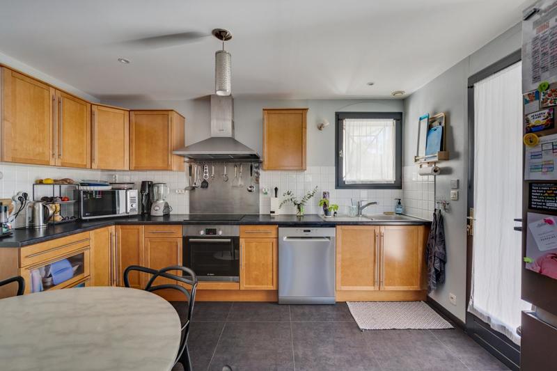 Maison - 137 m² - 5 pièces