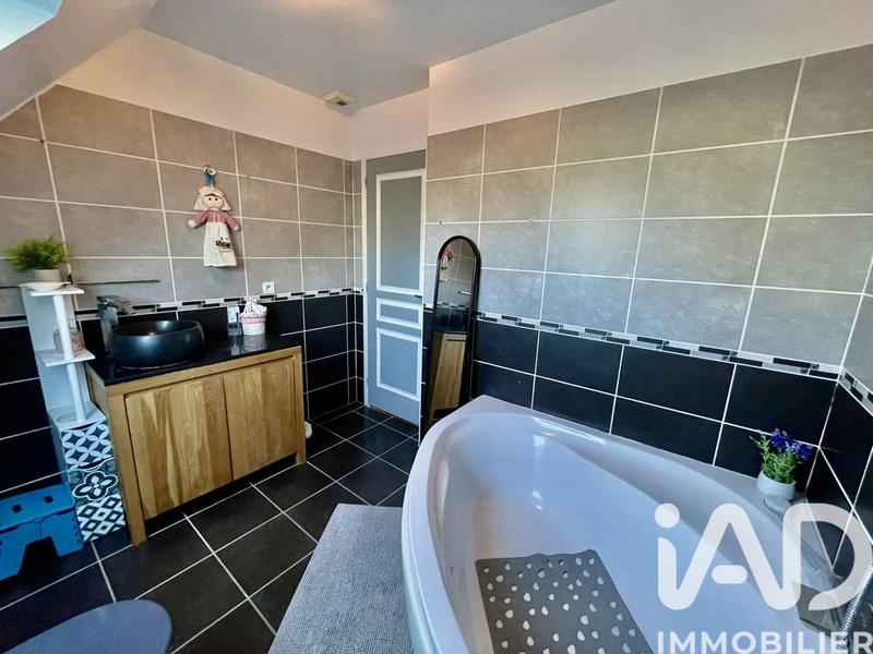 Maison - 130 m² - 7 pièces