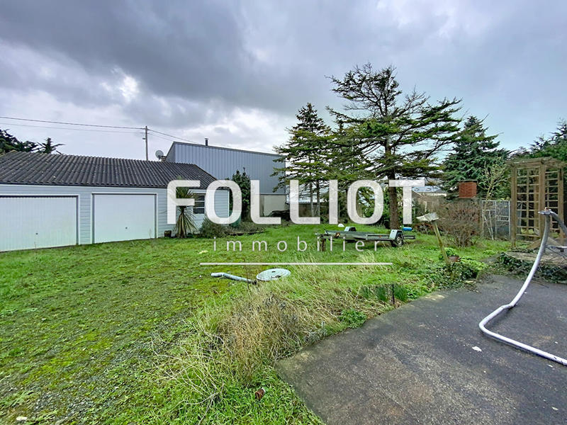 Maison - 221 m² - 6 pièces