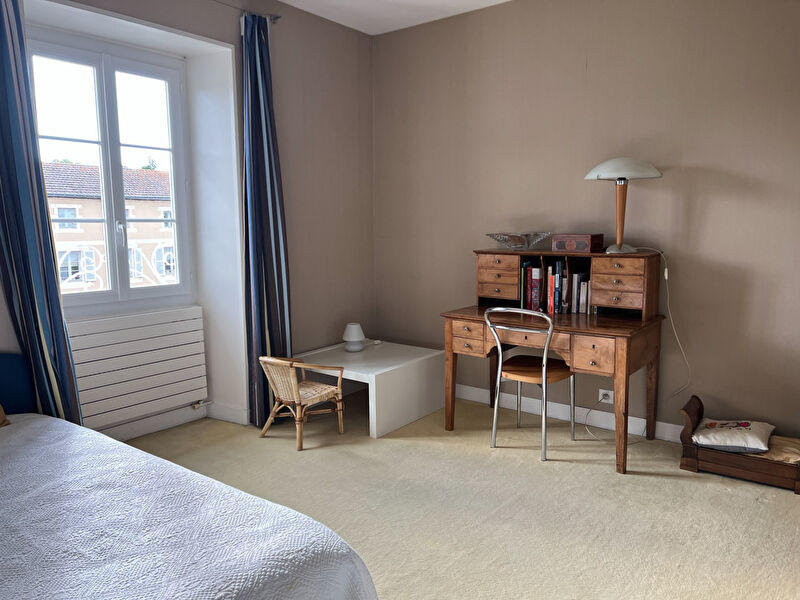 Maison - 221 m² - 6 pièces