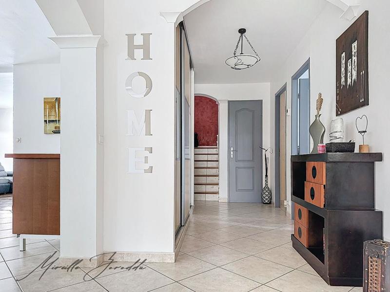 Maison - 122 m² - 4 pièces