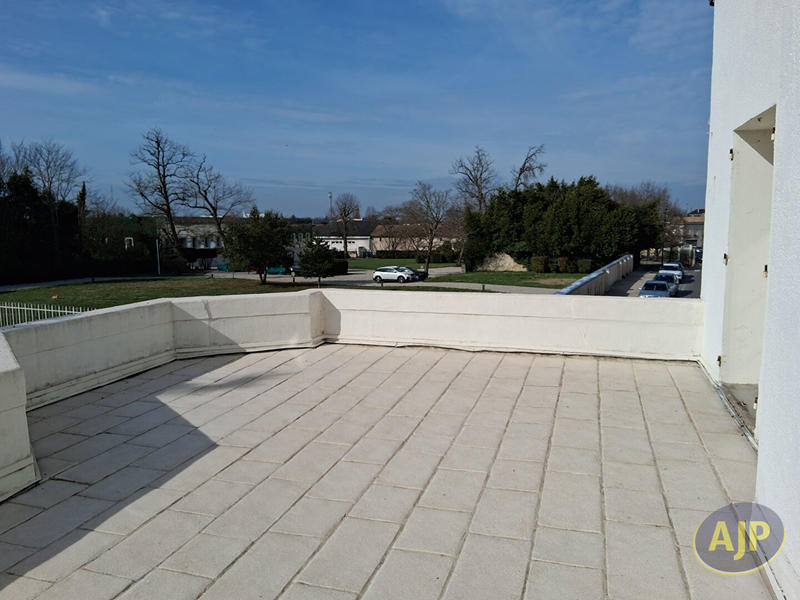 Immeuble - 11 pièces