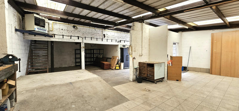 Immeuble - 216 m² - 2 pièces