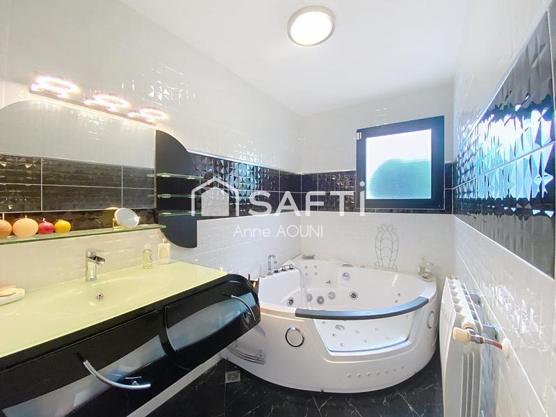 Maison - 132 m² - 6 pièces