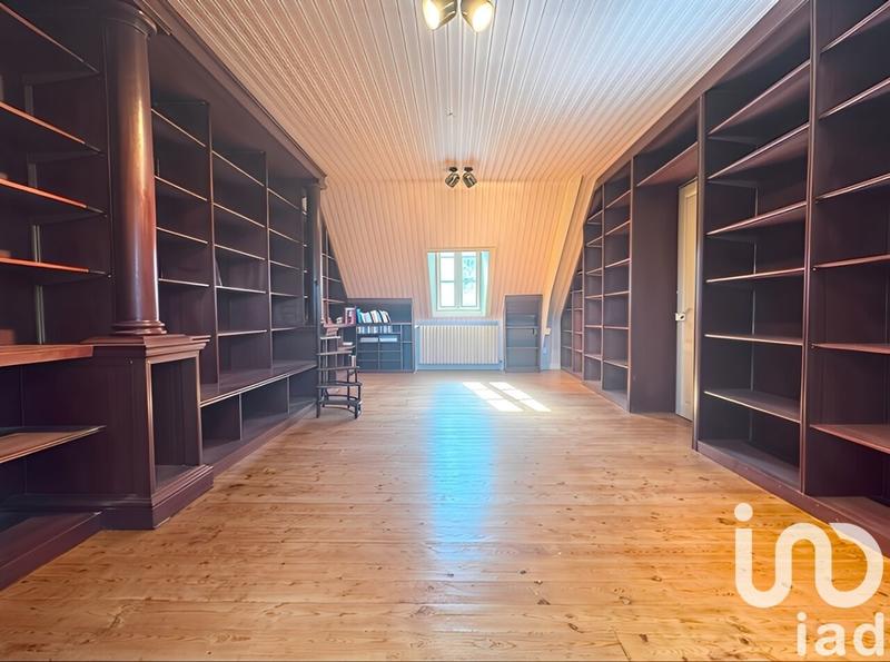 Maison - 215 m² - 7 pièces