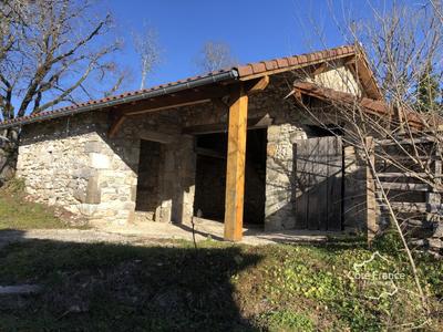 Maison en pierre - 80 m² - 4 pièces