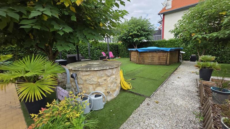 Maison de ville - 199 m² - 7 pièces