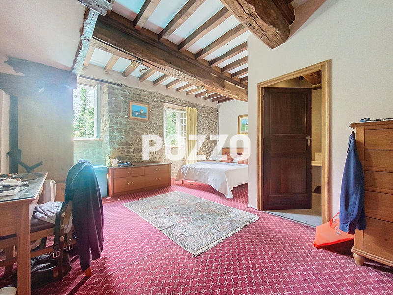 Maison - 400 m² - 13 pièces