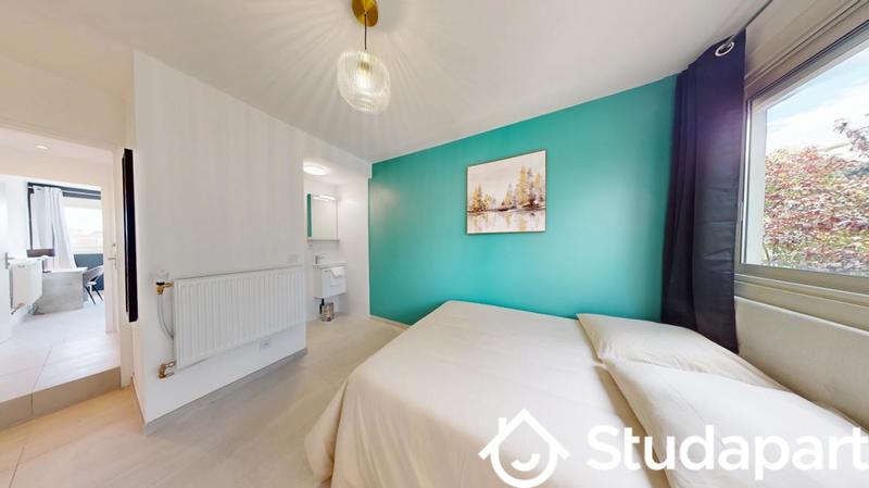 Chambre - 11 m² - 1 pièce