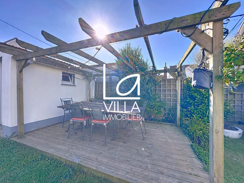 Maison - 100 m² - 6 pièces