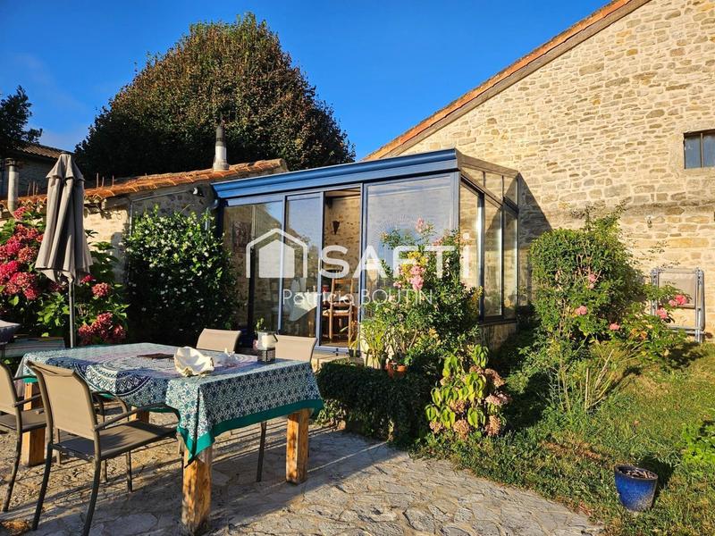 Maison - 260 m² - 10 pièces