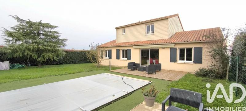 Maison - 168 m² - 7 pièces