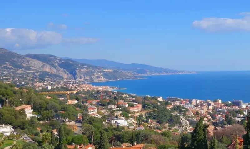 Propriété - 450 m² - 12 pièces