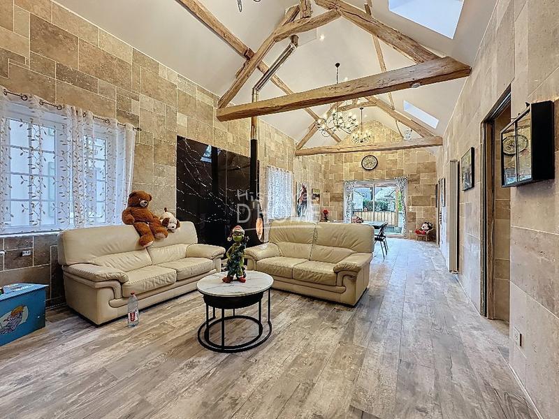 Maison - 158 m² - 5 pièces