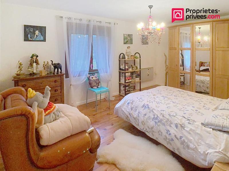 Maison - 188 m² - 8 pièces