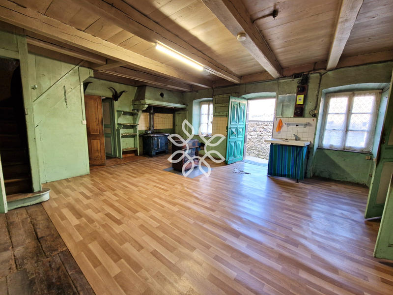 Maison de village - 100 m² - 5 pièces