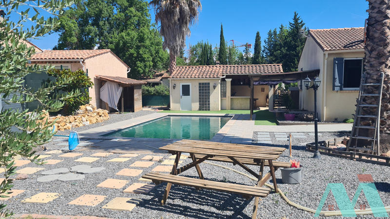 Maison - 96 m² - 4 pièces