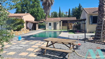 Maison - 96 m² - 4 pièces