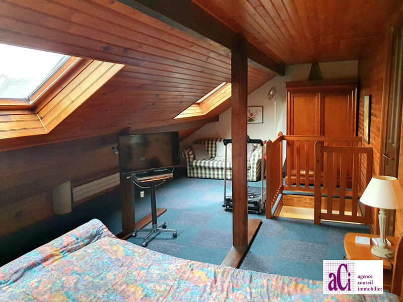 Maison - 90 m² - 5 pièces