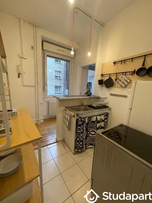 Chambre - 13 m² - 1 pièce