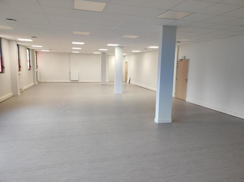 Bureau - 158 m² - 1 pièce