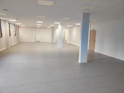 Bureau - 158 m² - 1 pièce