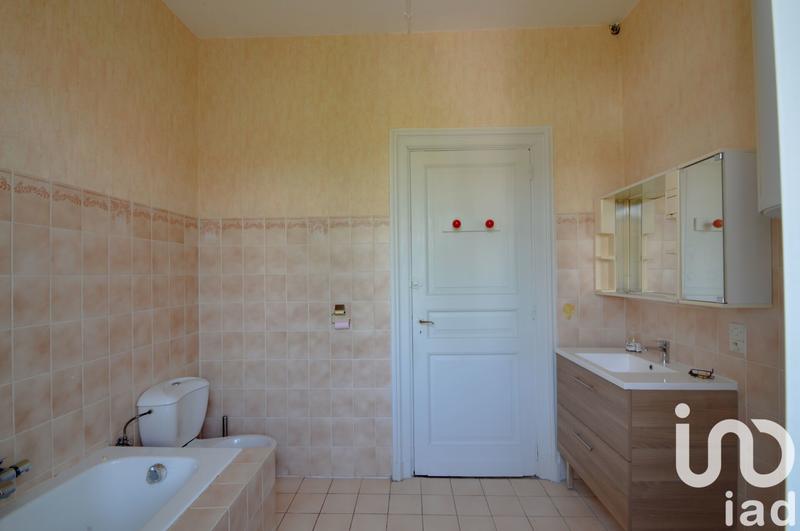 Maison - 200 m² - 11 pièces