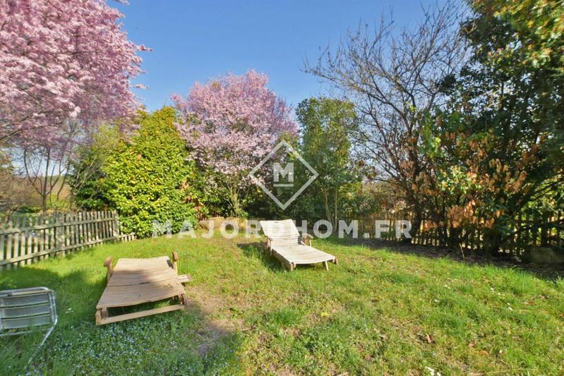 Maison - 211 m² - 6 pièces