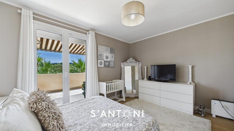 Maison - 189 m² - 5 pièces