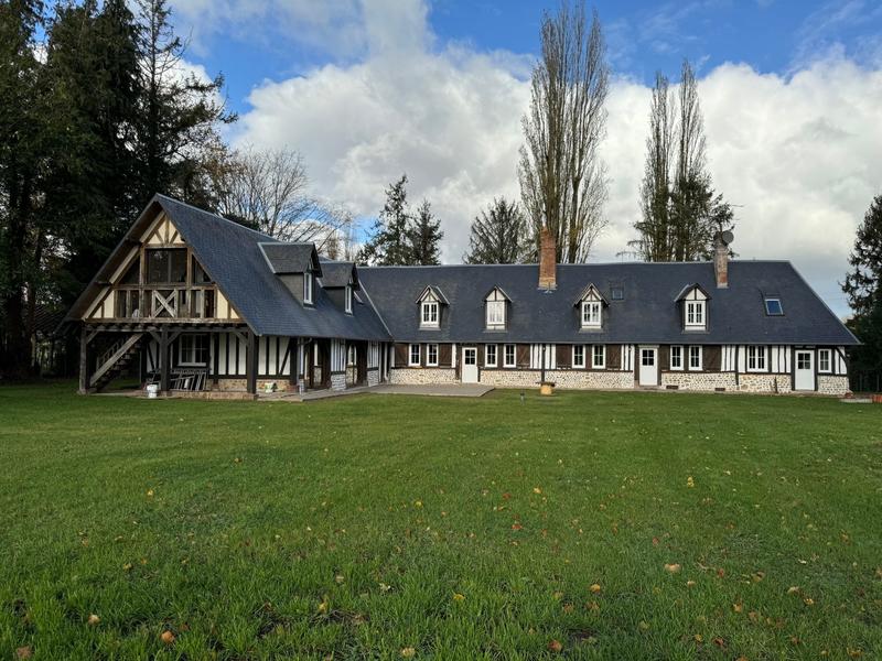 Maison - 294 m² - 10 pièces