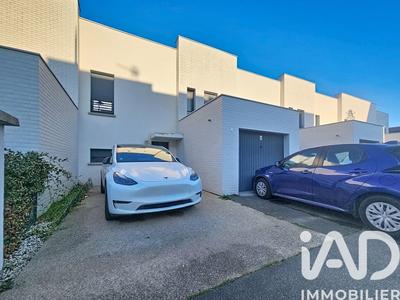 Maison - 90 m² - 6 pièces