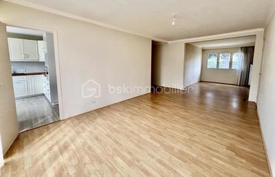 Appartement - 90 m² - 5 pièces