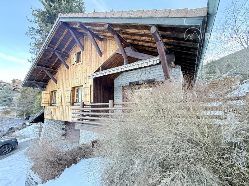 Châlet - 180 m² - 9 pièces